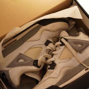 Jordan 4 cement Youth 4.5